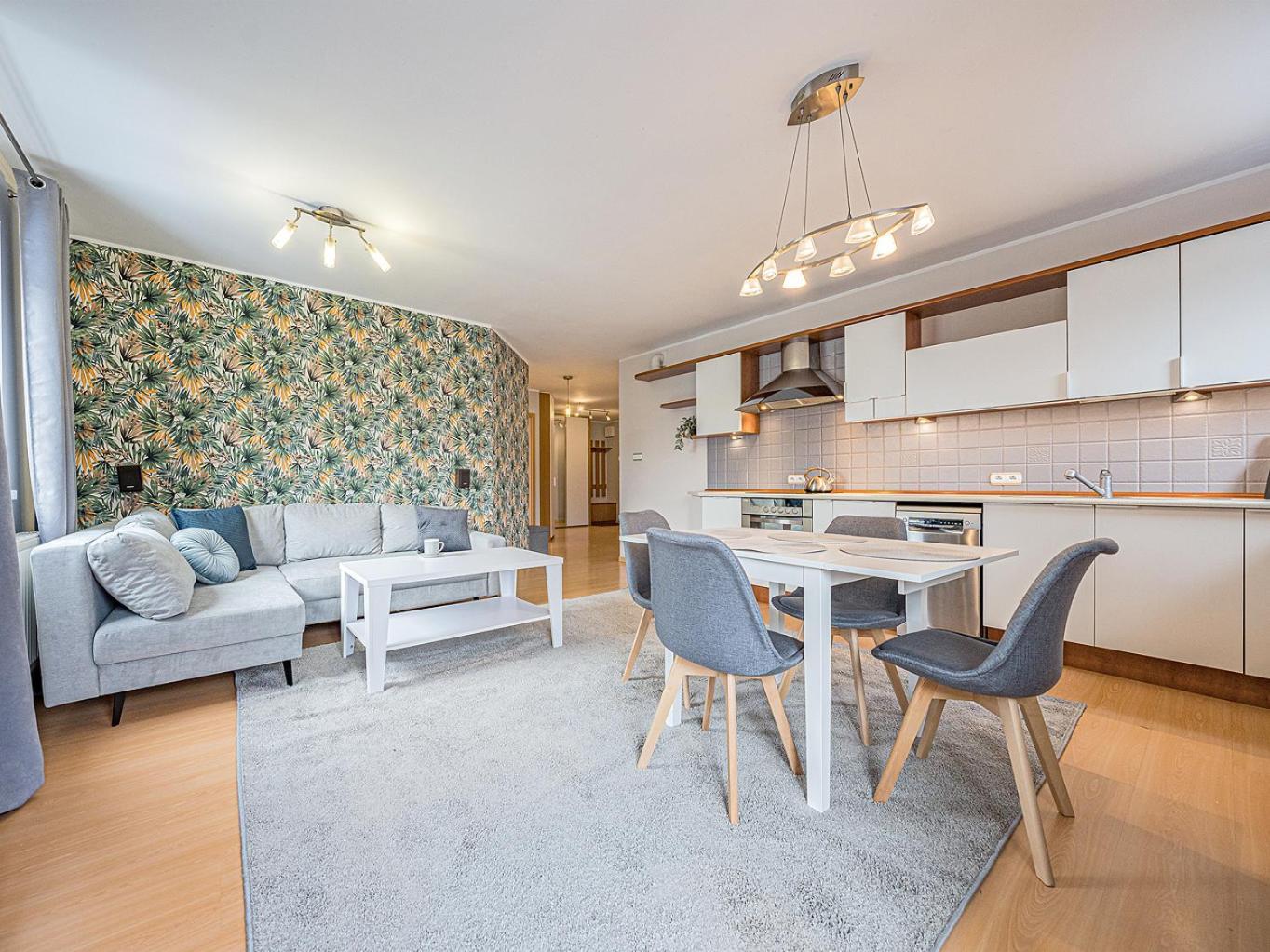 Citystay Reja Apartament Z Parkingiem กดิเนีย ภายนอก รูปภาพ